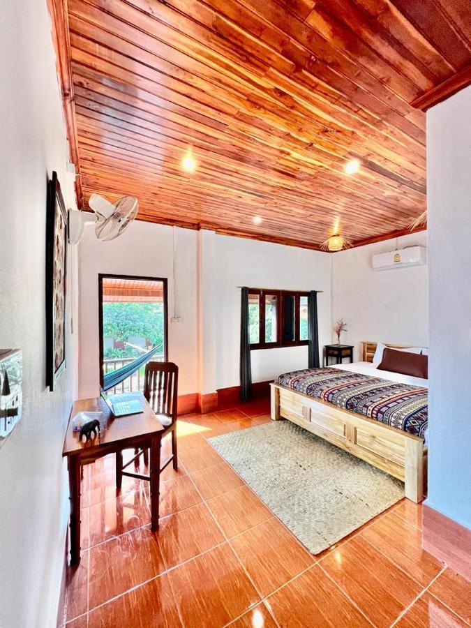 La Casa Hostel Luang Prabang Exterior foto